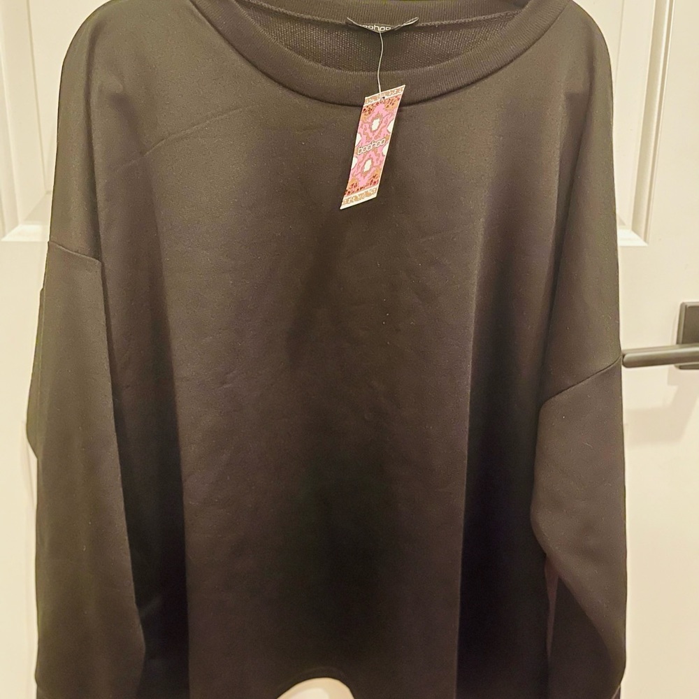 Plus Size Boohoo Sweatshirt with Belt Loops Size 20- Black